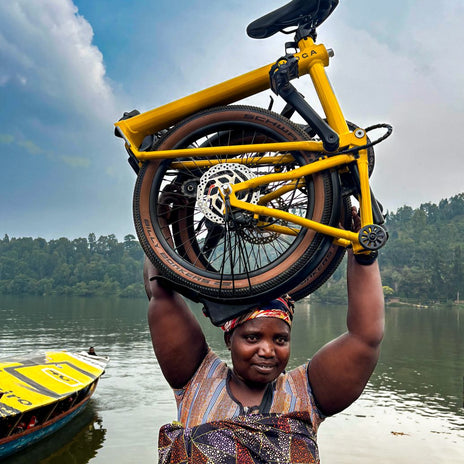 AN AHOOGA FOLDING BIKE